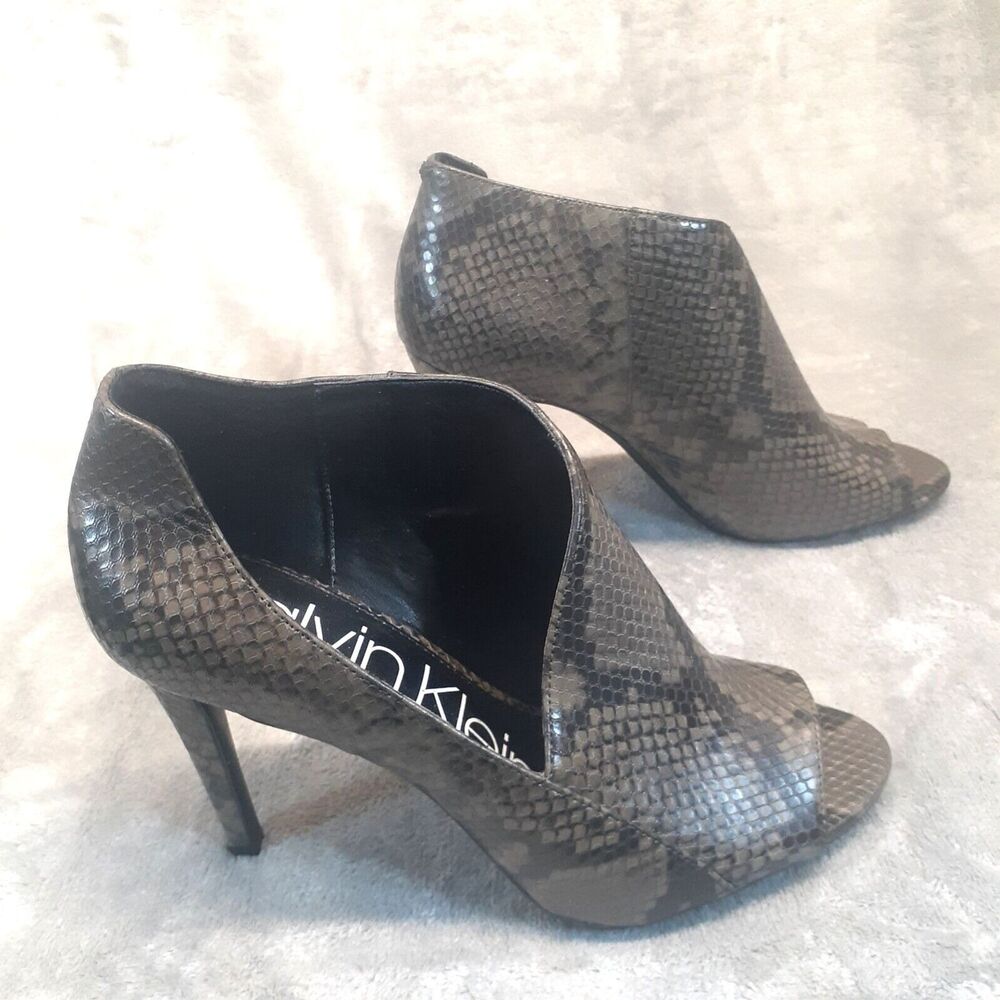 Calvin Klein Shoes Leather Sz 8.5 Black Pull On Stiletto Snake Booties Nastassia